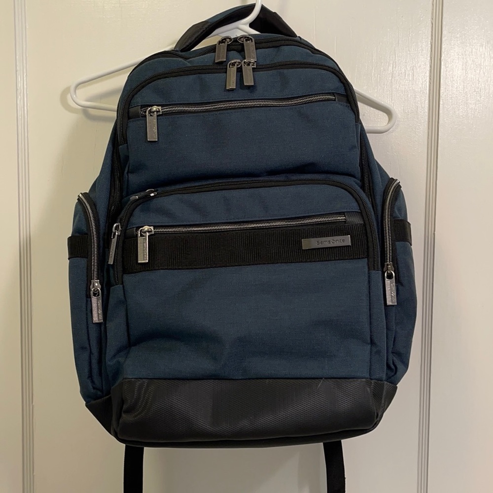 BACK TO SCHOOL SPECIAL! Samsonite laptop backpack